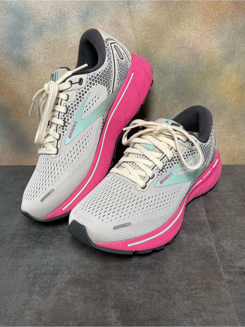 Brooks Ghost 14 Women's Gray/Pink Running Shoes Size 8B - Picture 13 of 16